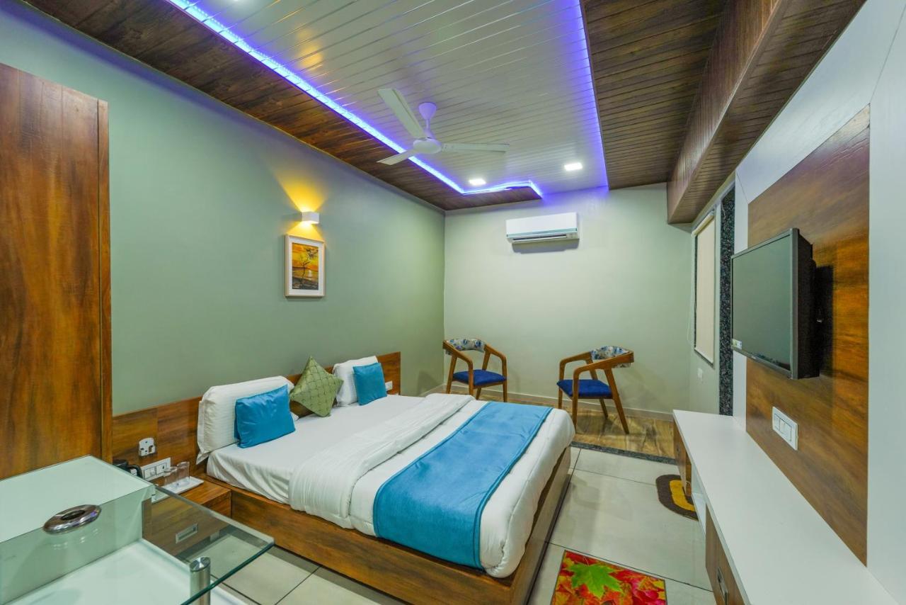 The Nest Residency Hotel Ahmedabad Exterior photo