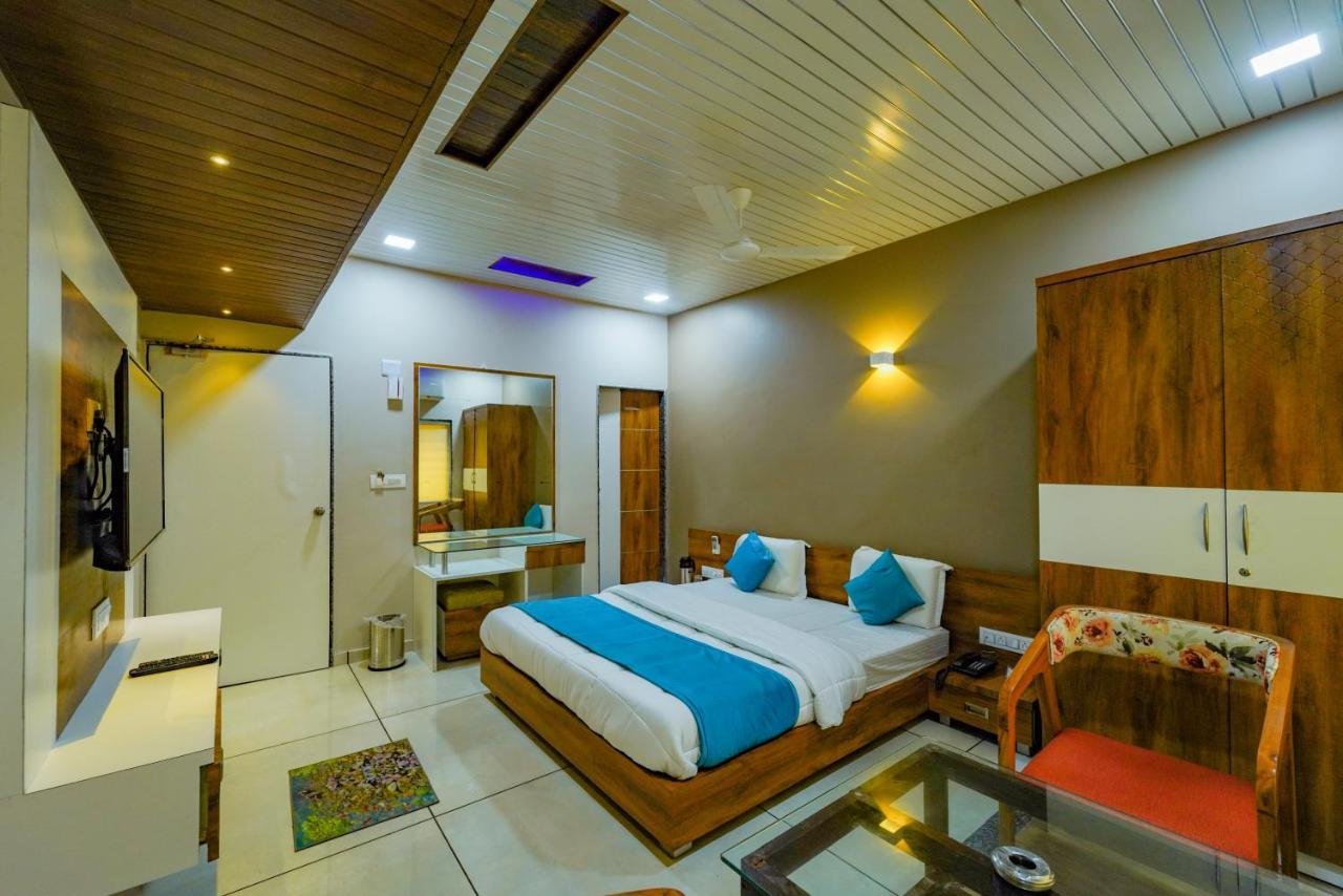 The Nest Residency Hotel Ahmedabad Exterior photo